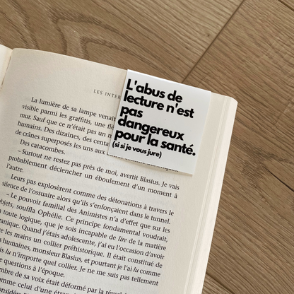 Marque-pages aimanté "L'abus de lecture"